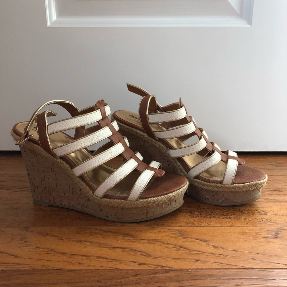Target cork wedges